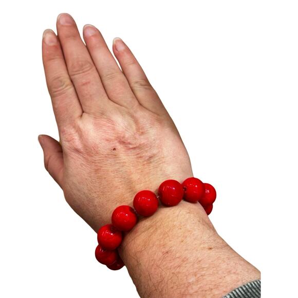 Large Red Glass Beads Bracelet - Picture 5 of 5